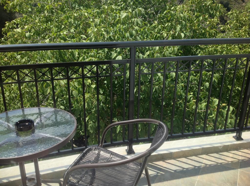 Ferienwohnung Ta Spitakia Tis Theodosias Kalopanagiotis Exterior foto
